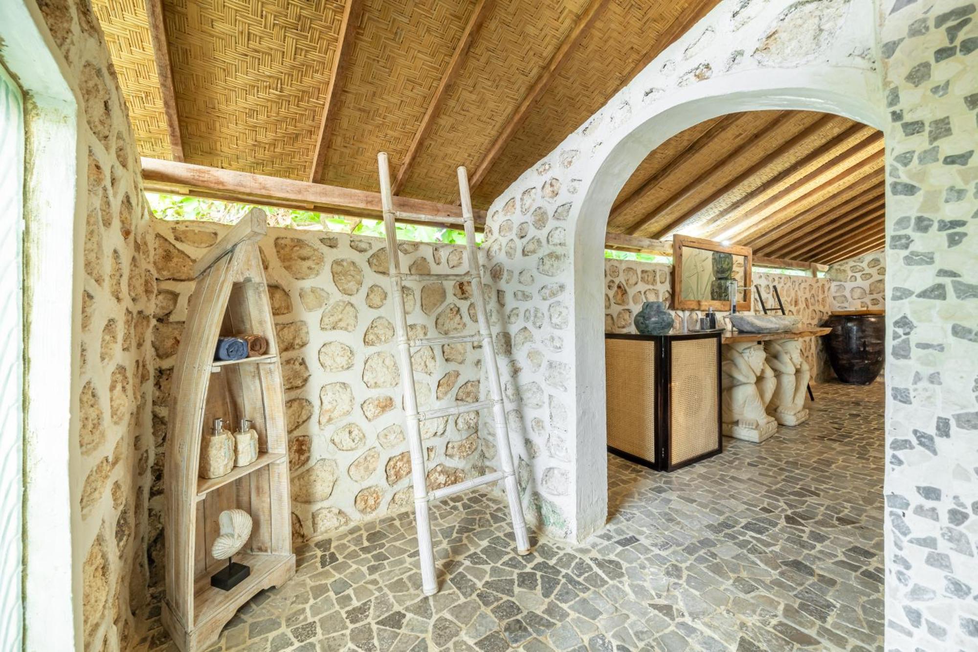 Balangan Beach Villa Idaman Bungalows Jimbaran  Exterior photo